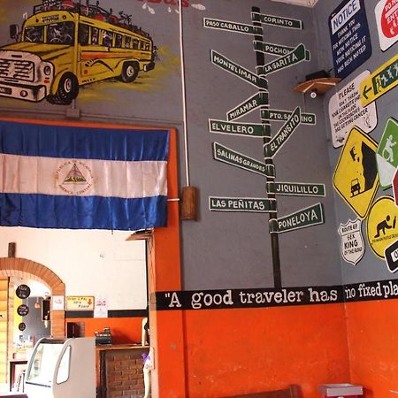 Bigfoot Hostel Leon Ngoại thất bức ảnh