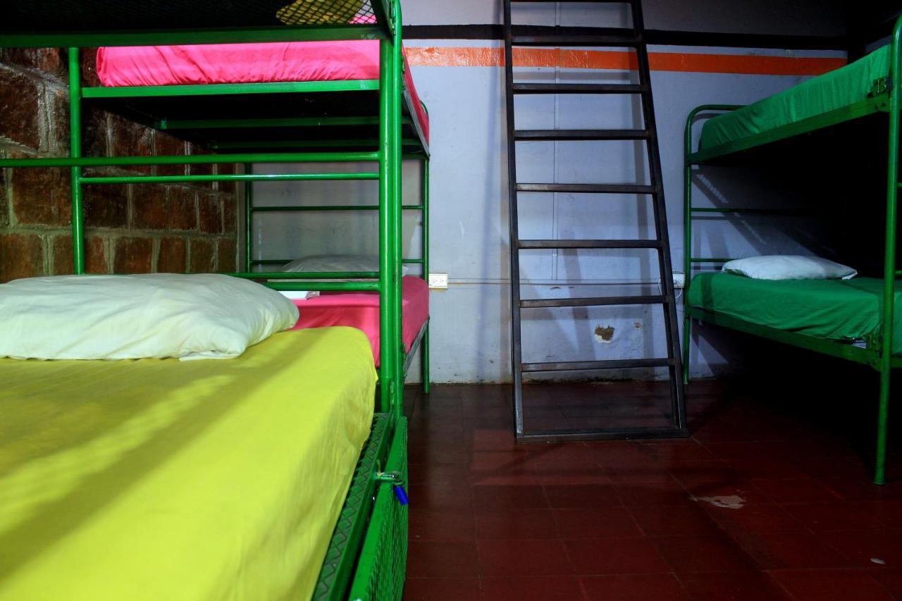 Bigfoot Hostel Leon Ngoại thất bức ảnh