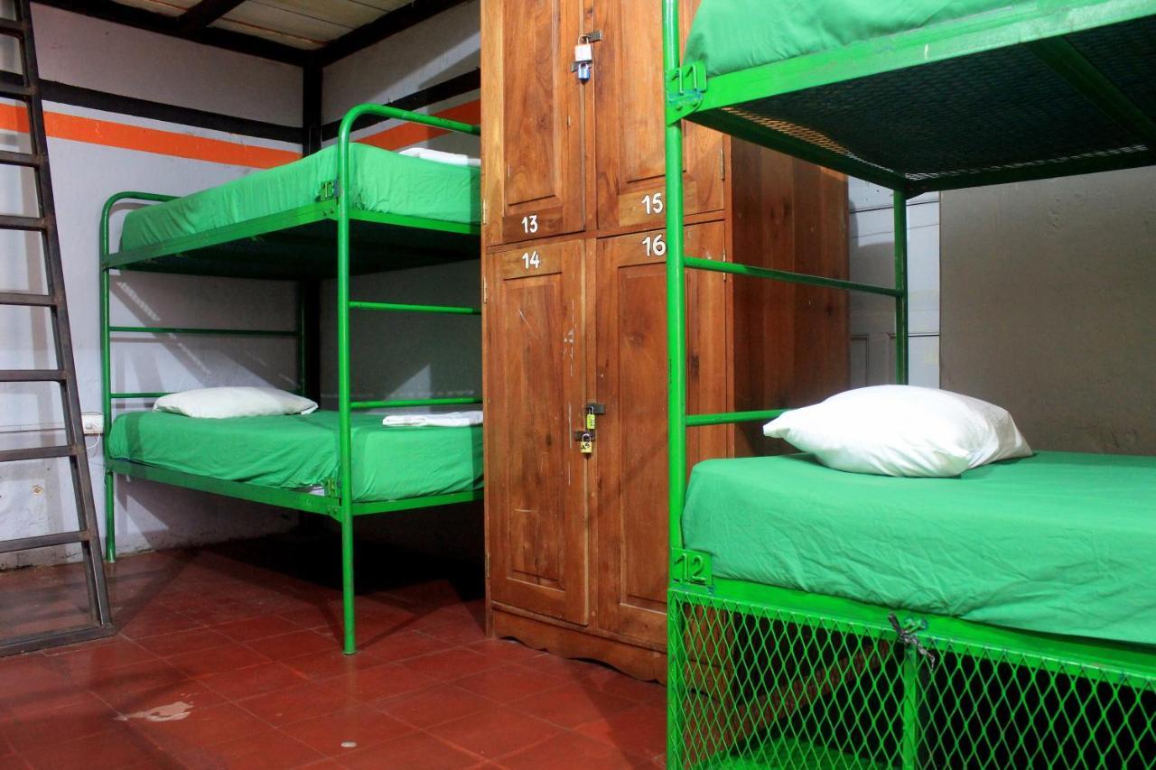 Bigfoot Hostel Leon Ngoại thất bức ảnh