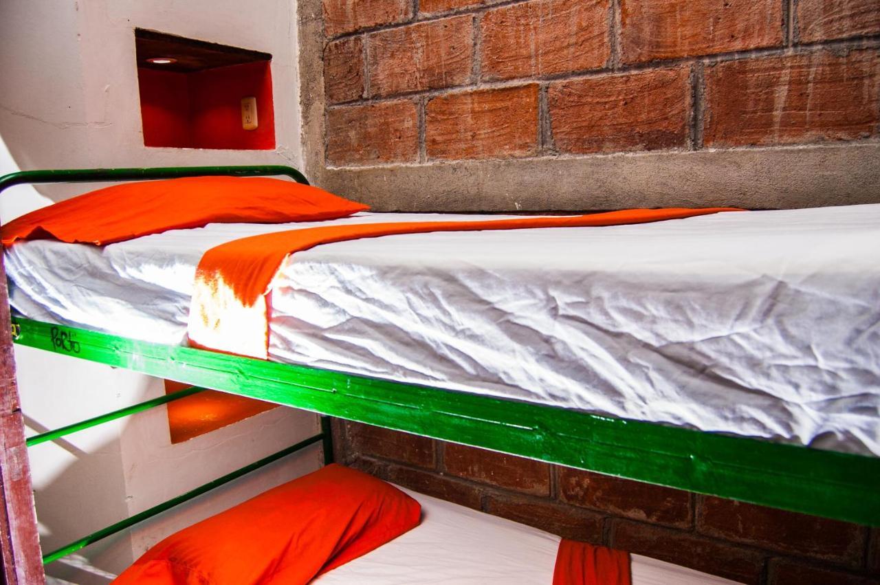 Bigfoot Hostel Leon Ngoại thất bức ảnh